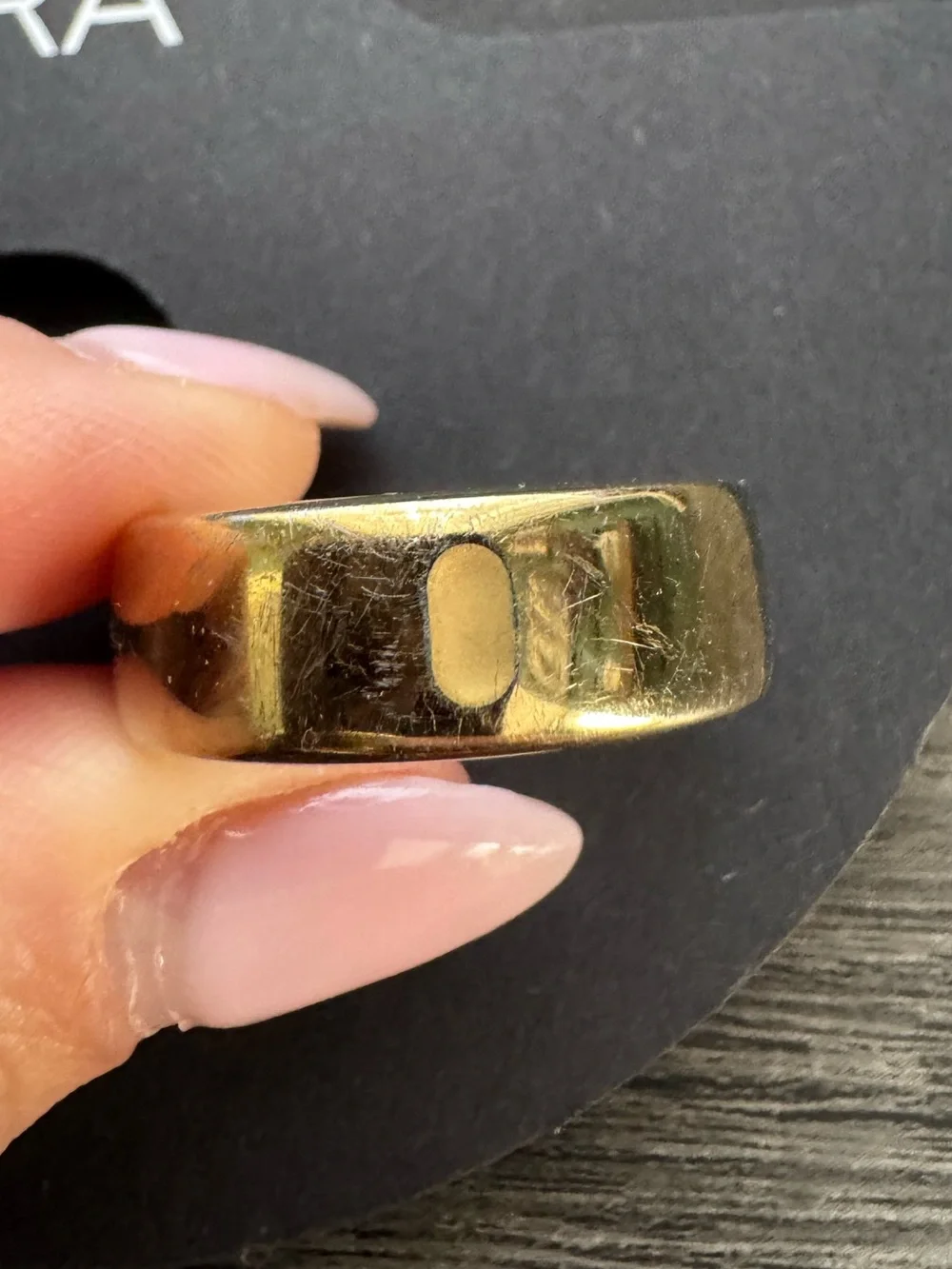 Oura Ring Gen 3 Horizon Gold Size 8 + Charger & Original Box